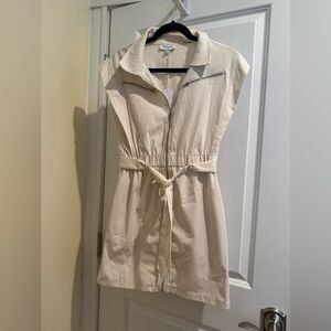 Gilli Cream Sleeveless Zip-Front Mini Dress